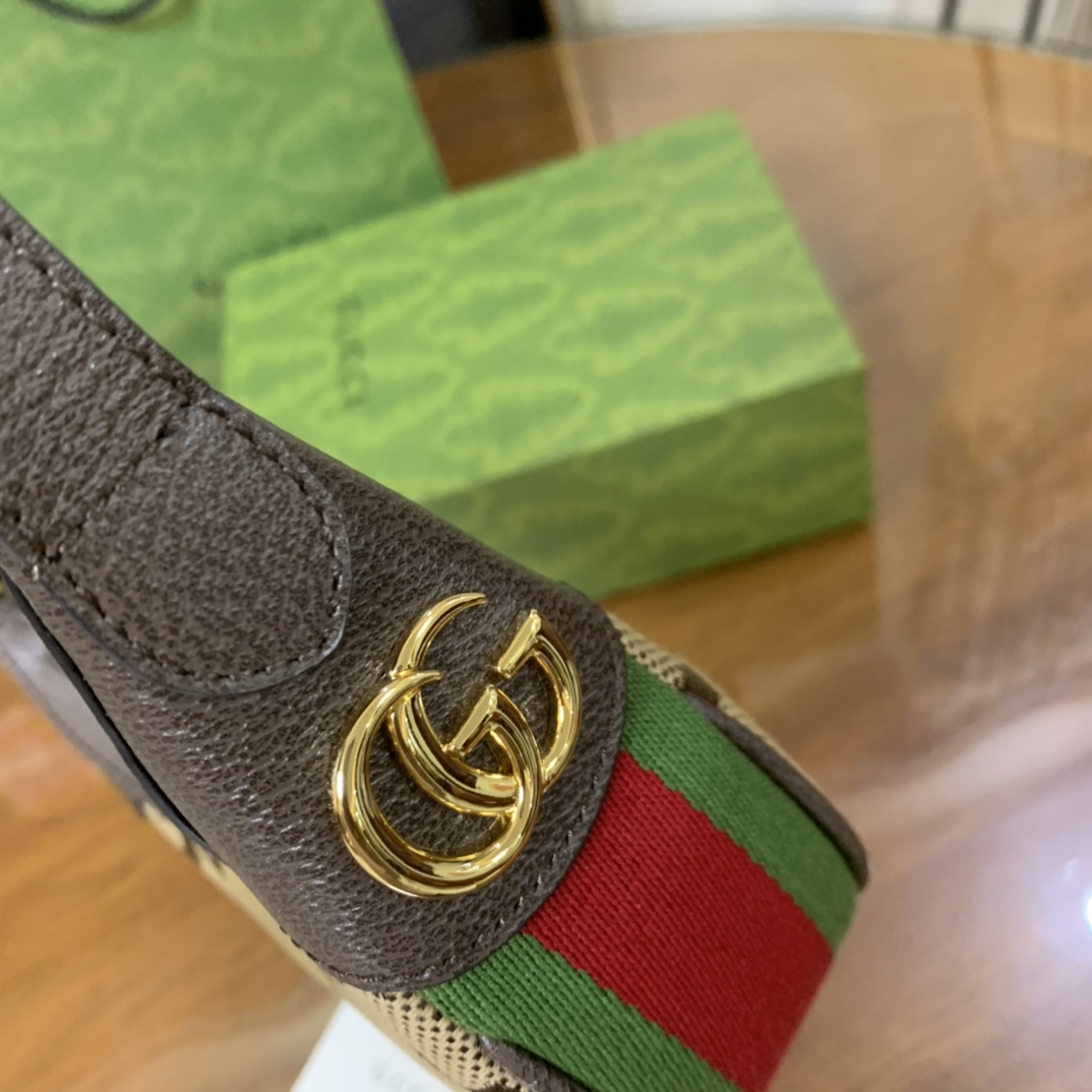 Gucci Hobo Bags